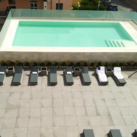 فندق For أولبيا