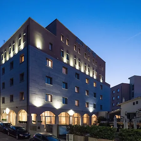 For فندق أولبيا