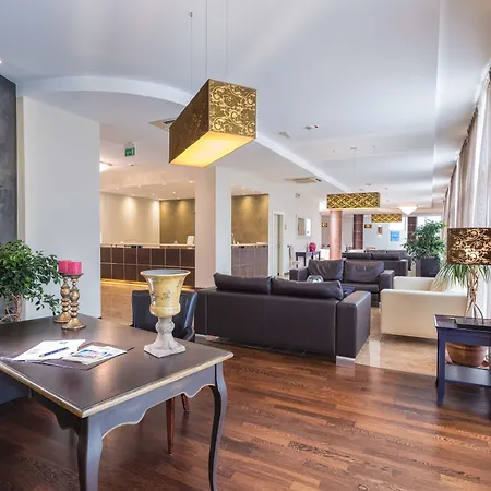 Ξενοδοχείο For