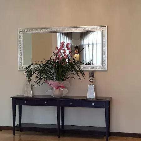 فندق For أولبيا