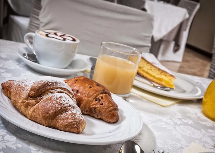 Ξενοδοχείο For 4*