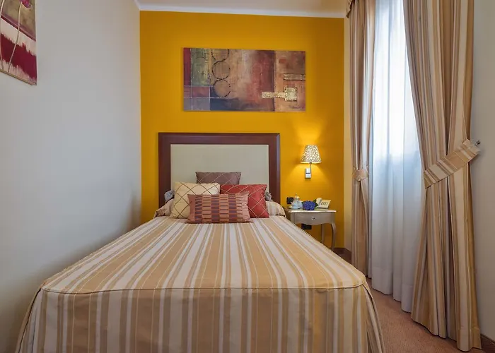 Ξενοδοχείο For