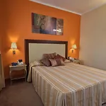 מלון For 4*