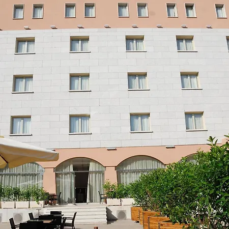 Hotel For