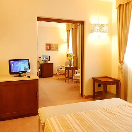 Hotel For