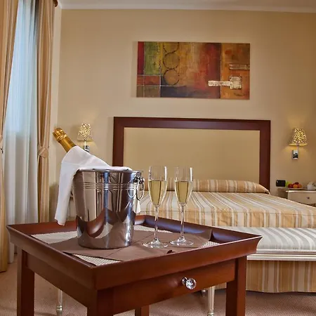 For Hotel